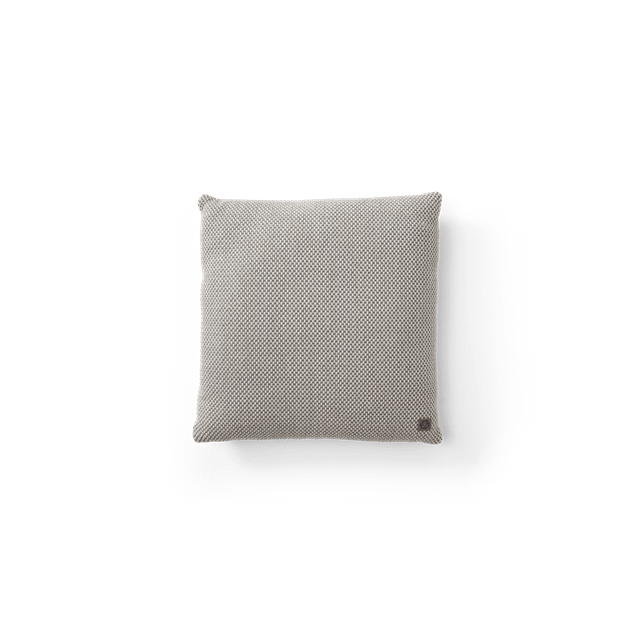 Collect Pude Sc28 Almond Weave 50x50 Cm fra &tradition
